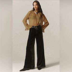 NWT! By Anthropologie Dark Green Wide-Leg Velvet Pants 💐